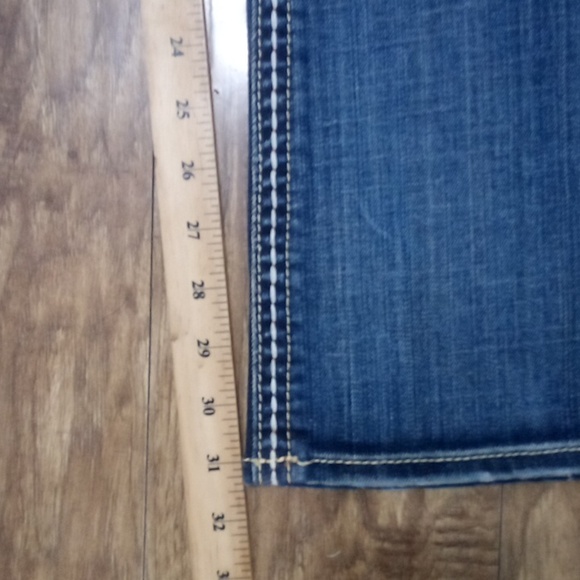 Rock Revival NWOT Women's 26 Bootcut Ameli Embellished Embroidered Distressed - Picture 12 of 13